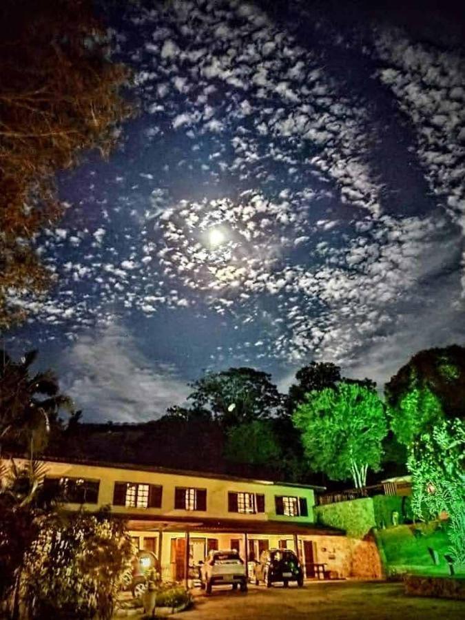 Pousada Casa Amarela Piracaia Bagian luar foto