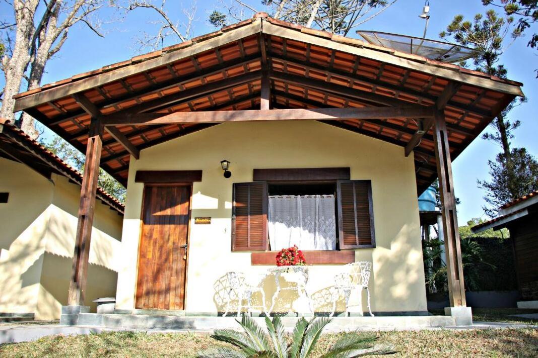 Pousada Casa Amarela Piracaia Bagian luar foto